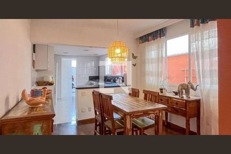 Casa à venda com 3 quartos, 200m² em Aclimação, São Paulo