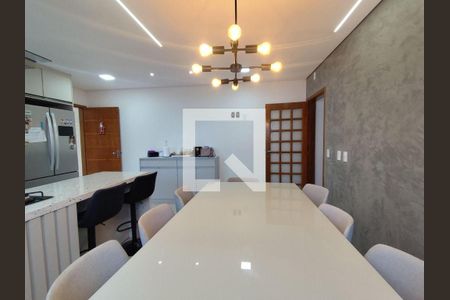 Casa à venda com 3 quartos, 212m² em Vila Milton, Guarulhos
