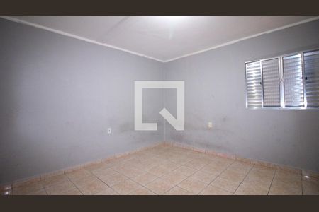 Quarto 2 de casa para alugar com 2 quartos, 70m² em Vila Rica, São Paulo