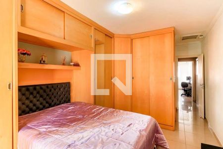 Casa à venda com 2 quartos, 114m² em Chácara Santo Antônio (Zona Sul), São Paulo