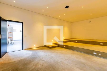 Casa à venda com 4 quartos, 1050m² em Jardim Petropolis, São Paulo