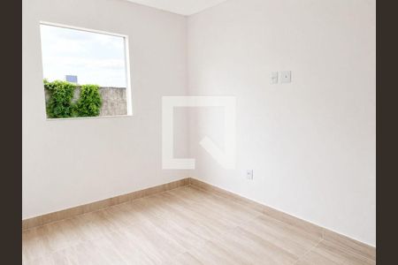 Casa à venda com 3 quartos, 110m² em Vila Salete, São Paulo