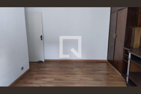 Casa à venda com 3 quartos, 230m² em Jardim da Gloria, São Paulo