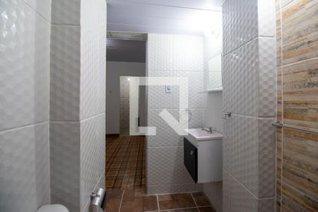 Banheiro de casa para alugar com 1 quarto, 40m² em Penha, Rio de Janeiro