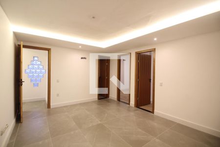 Hall dos Quartos de apartamento à venda com 3 quartos, 316m² em Freguesia (jacarepaguá), Rio de Janeiro