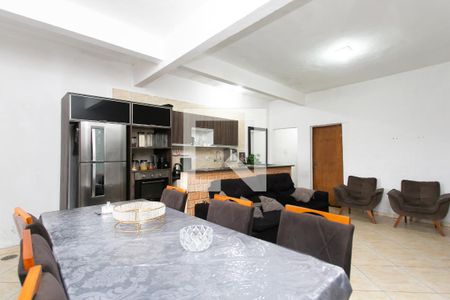 Sala / Cozinha  de casa à venda com 4 quartos, 210m² em Parque Savoi City, São Paulo
