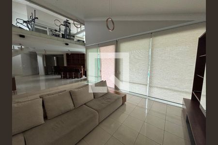 Sala de casa para alugar com 6 quartos, 900m² em Jardim Sao Paulo Ii, Cotia