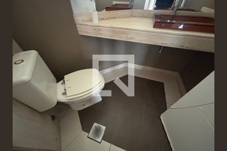 banheiro 1 de casa para alugar com 6 quartos, 900m² em Jardim Sao Paulo Ii, Cotia