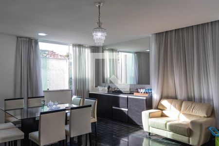 Sala 1 de casa à venda com 4 quartos, 340m² em Santa Lúcia, Belo Horizonte