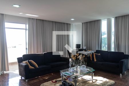 Sala 2 de casa à venda com 4 quartos, 340m² em Santa Lúcia, Belo Horizonte