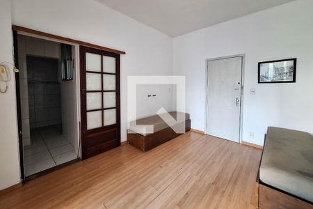 Sala de apartamento para alugar com 1 quarto, 40m² em Ingá, Niterói