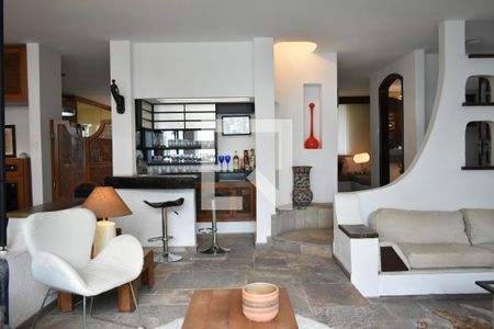 Sala 1 de casa para alugar com 3 quartos, 295m² em Chácara Inglesa, São Paulo