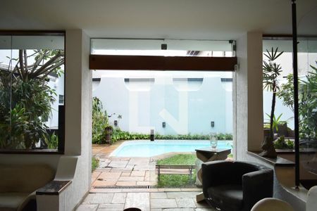 Casa para alugar com 3 quartos, 295m² em Chácara Inglesa, São Paulo