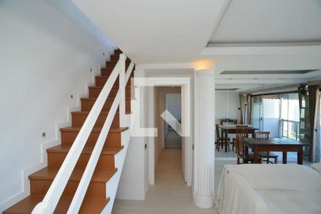Sala de apartamento para alugar com 3 quartos, 220m² em Barra da Tijuca, Rio de Janeiro