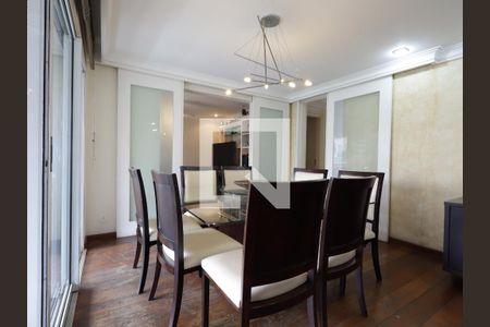 Sala de apartamento à venda com 3 quartos, 168m² em Real Parque, São Paulo