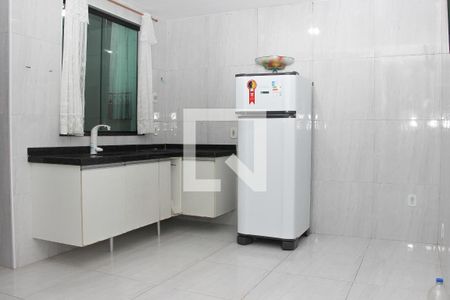 Casa para alugar com 4 quartos, 350m² em Jardim Excelcior, Cabo Frio
