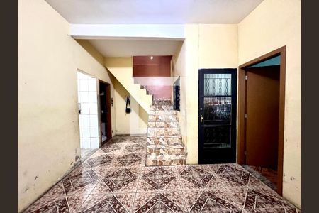 Casa para alugar com 3 quartos, 245m² em Jaqueline, Belo Horizonte