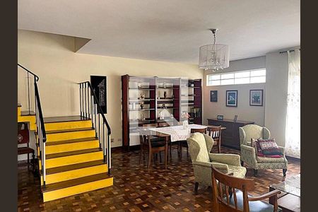 Casa à venda com 4 quartos, 200m² em Campo Belo, São Paulo