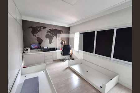 Casa à venda com 4 quartos, 270m² em Vila Alpina, Santo André