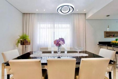 Casa à venda com 3 quartos, 300m² em Pacaembu, São Paulo