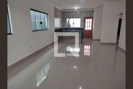 Casa à venda com 3 quartos, 145m² em Tres Cruzes, São Paulo