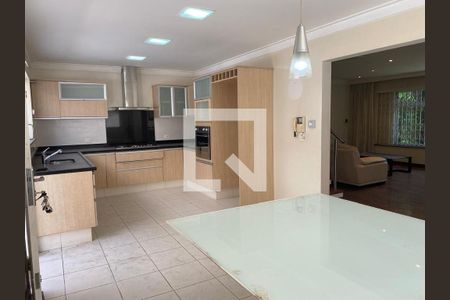 Casa à venda com 3 quartos, 165m² em Vila Regente Feijó, São Paulo