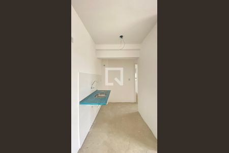 Cozinha de apartamento à venda com 2 quartos, 42m² em Vila Santa Terezinha (zona Norte), São Paulo