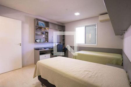 Casa à venda com 3 quartos, 300m² em Suru, Barueri