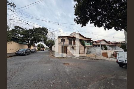 Casa para alugar com 1 quarto, 68m² em Fonte Grande, Contagem