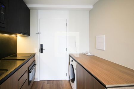 Cozinha de apartamento para alugar com 1 quarto, 35m² em Indianópolis, São Paulo