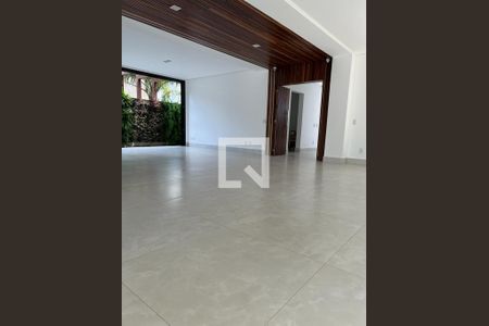 Casa à venda com 4 quartos, 400m² em Parque Terra Nova II, São Bernardo do Campo