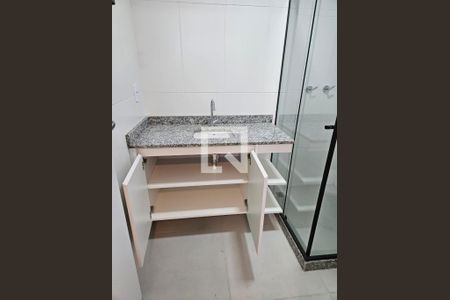 Banheiro de apartamento para alugar com 1 quarto, 40m² em Ingá, Niterói