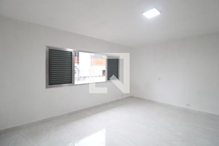Suíte de casa para alugar com 3 quartos, 210m² em Socorro, São Paulo