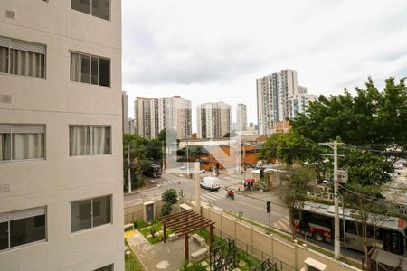 Vista da Sala / Cozinha de apartamento para alugar com 2 quartos, 31m² em Jardim Caravelas, São Paulo