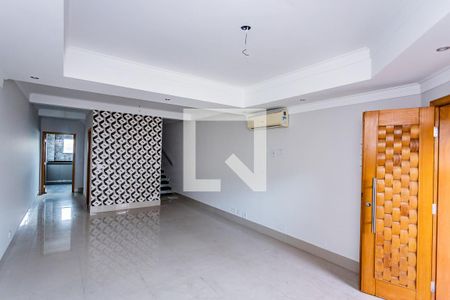 Sala de casa à venda com 3 quartos, 228m² em Chácara Inglesa, São Paulo
