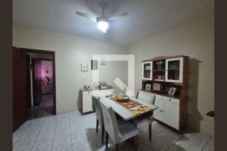 Casa à venda com 4 quartos, 300m² em Taquara, Rio de Janeiro