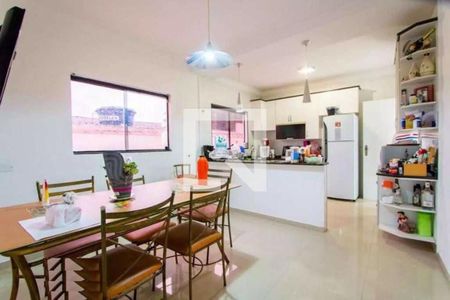 Casa à venda com 4 quartos, 224m² em Parque Novo Oratório, Santo André