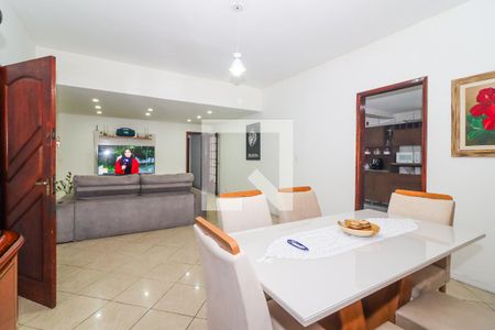 Sala de casa à venda com 4 quartos, 380m² em Jardim Sulacap, Rio de Janeiro