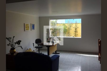Casa à venda com 4 quartos, 130m² em Jardim Ester Yolanda, São Paulo