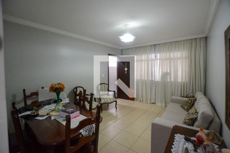 SALA de casa para alugar com 2 quartos, 150m² em Jardim Ouro Preto, São Paulo