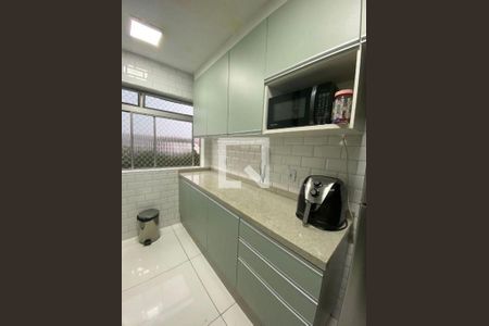 Apartamento à venda com 2 quartos, 56m² em Ayrosa, Osasco