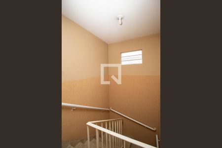 Escada de casa à venda com 3 quartos, 128m² em Vila Piaui, São Paulo