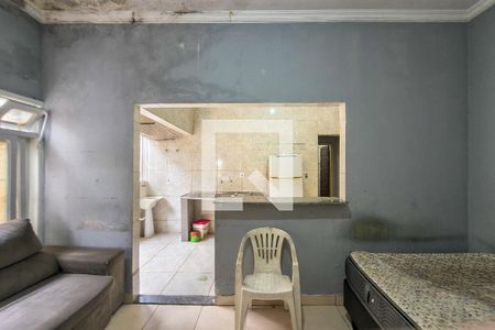 Kitnet  de casa para alugar com 0 quarto, 50m² em Boqueirão, Praia Grande