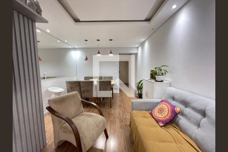 Sala de apartamento à venda com 3 quartos, 69m² em Jardim Pinheiros, São Paulo