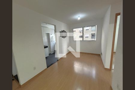 Sala de apartamento para alugar com 2 quartos, 44m² em Encantado, Rio de Janeiro