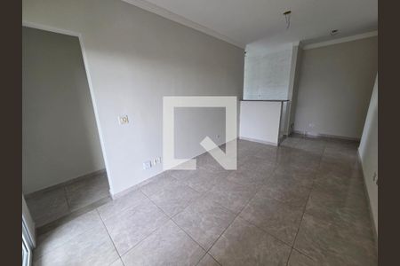 Sala de apartamento para alugar com 3 quartos, 73m² em Vila Antartica, Praia Grande