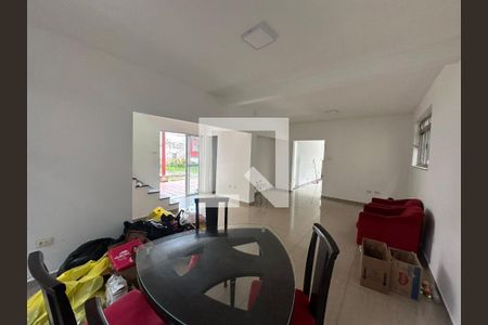 Sala de casa para alugar com 4 quartos, 287m² em Centro, São Vicente