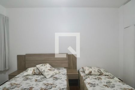 Quarto de apartamento para alugar com 3 quartos, 93m² em Tortuga, Guarujá