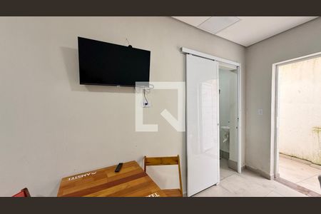 Quarto de casa para alugar com 1 quarto, 40m² em Vila Julia, Guarujá