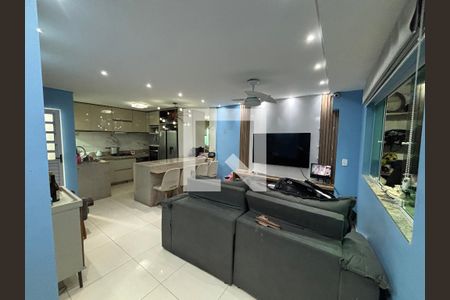 Sala de casa à venda com 3 quartos, 180m² em Jardim Maringa, São Paulo